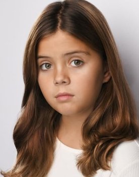Calla Owensby as Younger Sister