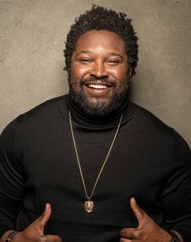 Edgar-Yves Monnou as Patrice Emery