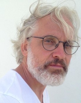 Andrea De Manincor as Luciano Ballarin