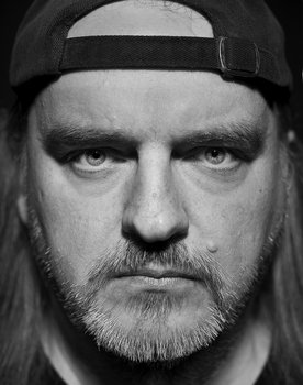 Klaus Sperling as Drums