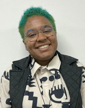 Lau da Silva as Themself