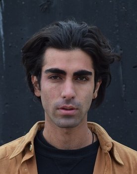 Saeed Momivand as man