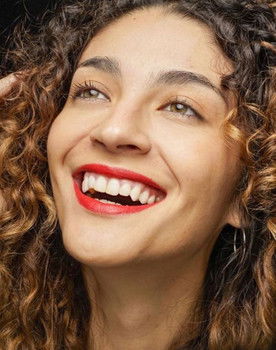 Gimena Navarro as Danae