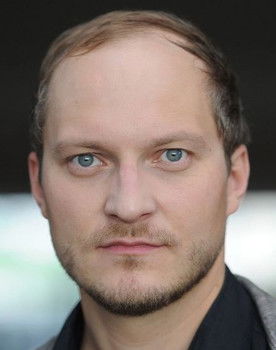 Oliver Brod as Narrator