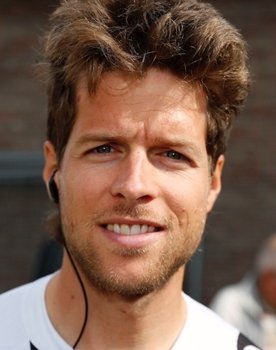 Bert De Backer as 