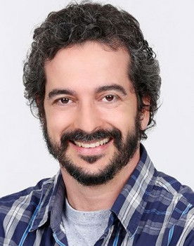 Sávio Moll as Tomatini