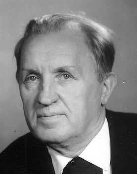 Fyodor Mishin as чиновник