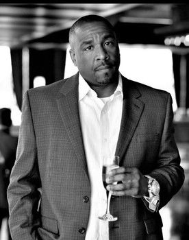 Dalis Porter as Martin