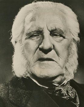 Finlay Currie as MacDougal