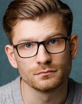 Hugo Salter as George