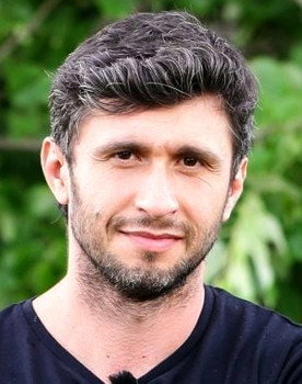 Dragoș Bucur