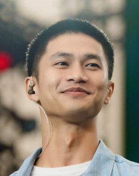 Nguyễn Hùng as Self