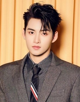 Hùng Huỳnh as Nghệ sĩ âm nhạc