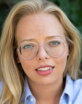 Elle Reeve as Herself