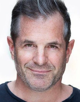 Michael Matus as Oswald