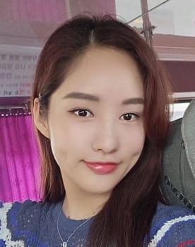 Kim Ji-ah as 