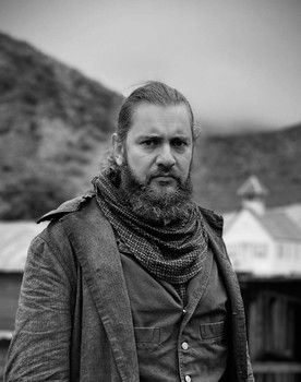 Rafael Amadeu as Jorge