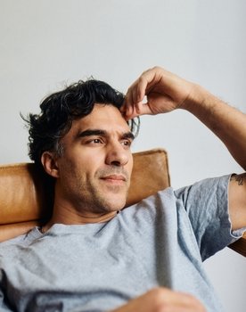 Farzad Farzaneh as Musse