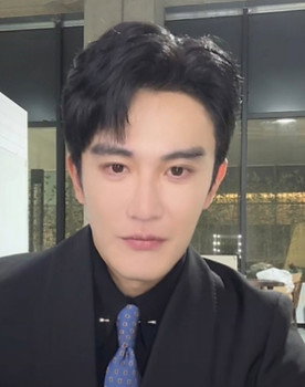 Tianxiao Chen as Hong Jin Chou