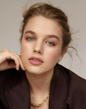 Teagan Croft as Jessica Watson