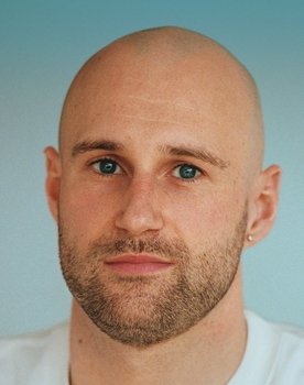 Quentin Kravtchenko as Romain