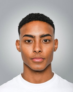 Angelo Johnson as Joshua Groenewald