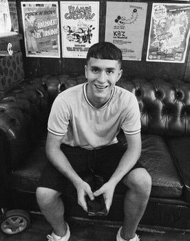 Jorge Verdugo as Soldado