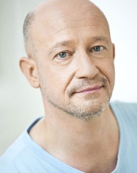 Michael Schrodt as Johann