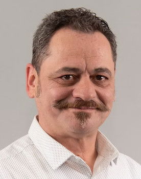 Jorge Magalhães as Sete Línguas