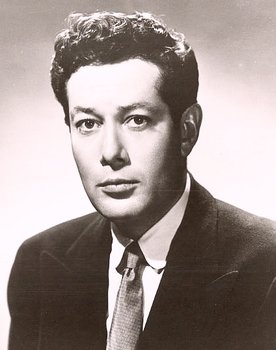 Tod Andrews as Ahearn (uncredited)