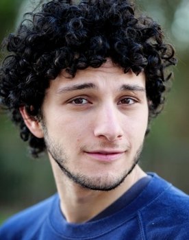 Giacomo Galeone as Flavio