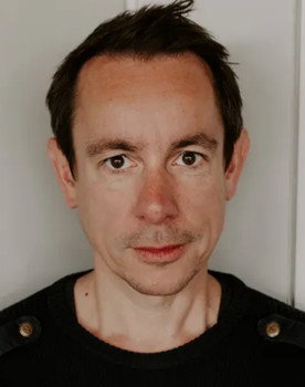 Nico Sturm as Barré