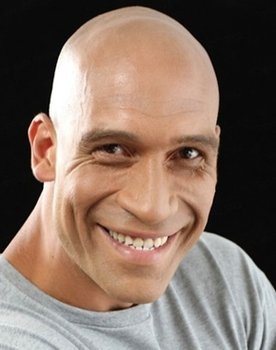 Jujo Ballo as Bulgo