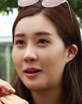 Do Hee as Da-hye (다혜)