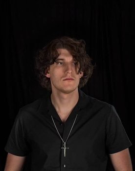 Taylor Nodrick as Mortician (uncredited)