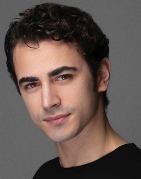 Emin Günenç as Burhan