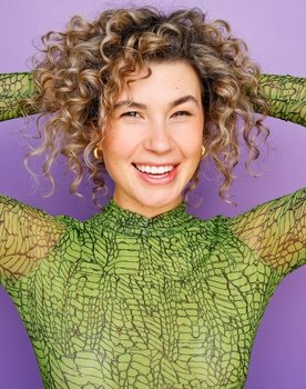 Lucy Blehar as Izabella Watson