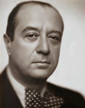 Raimu as Colonel Hyacinthe Chabert