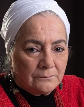 Aida Guechoud as Saliha