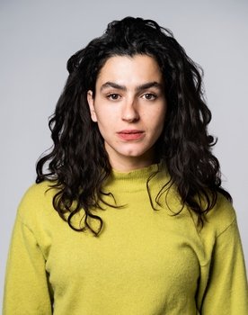 Anna Bardavelidze as Julia