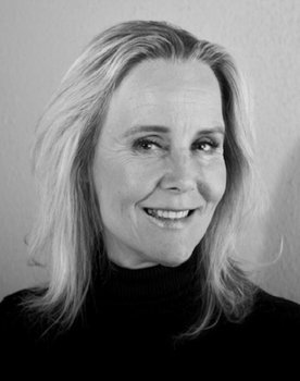 Elva Ósk Ólafsdóttir as Guðrún