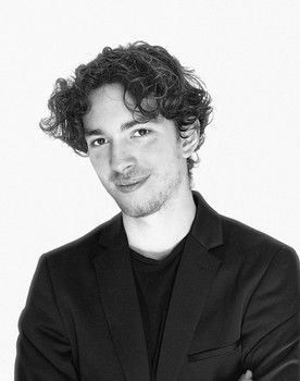 Gautier Bartoli as L'amateur