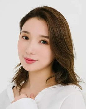 Saou Kurama as Oscar Francois de Jarjayes