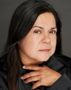 Angélica Ramirez as 