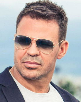 Eduardo Costa as Cantor