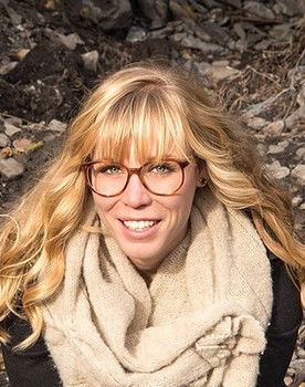 Emily Renner Wallace