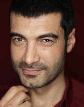 Murat Ünalmış as Mamo