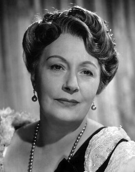 Olga Lindo as Nell Baker