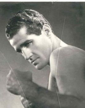 Giovanni Manca as Boxer