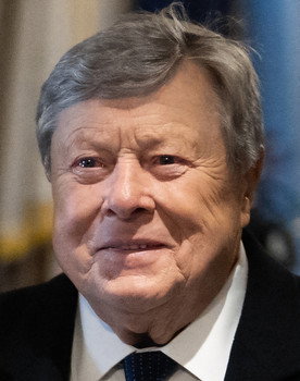 Viktor Knavs